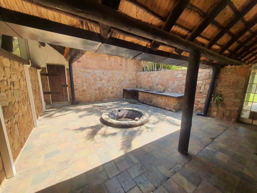 To Let 5 Bedroom Property for Rent in Hartbeespoort Rural North West